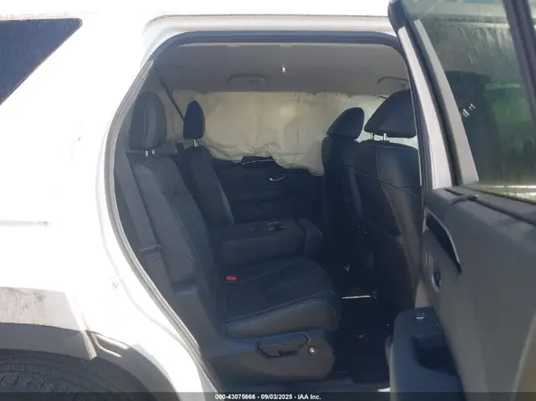 5FNYG1H44PB017617 2023 HONDA PILOT - Image 8