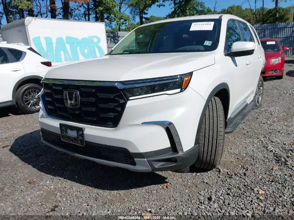 5FNYG1H44SB116303 2025 HONDA PILOT - Image 2