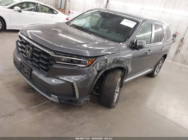 5FNYG1H44SB152413 2025 HONDA PILOT - Image 2