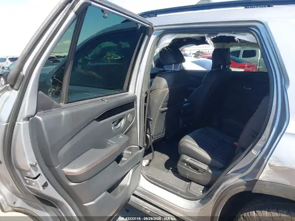 5FNYG1H60PB013372 2023 HONDA PILOT - Image 8