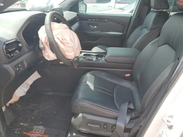 2024 HONDA PILOT auction photo 7