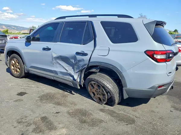 5FNYG1H61RB039479 2024 HONDA PILOT - Image 2