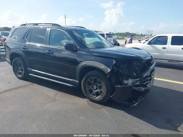 5FNYG1H62PB015320 2023 HONDA PILOT - Image 1