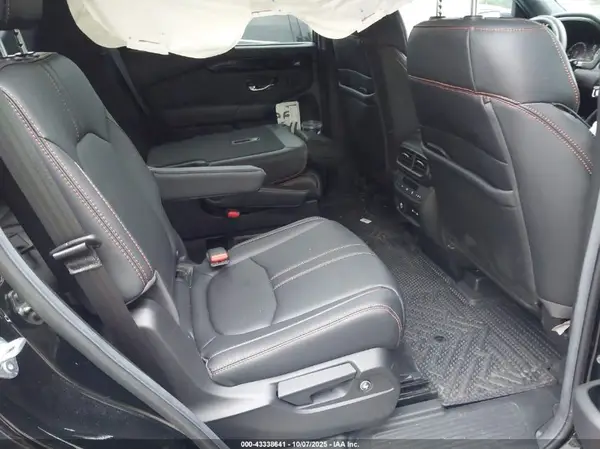 5FNYG1H62SB082637 2025 HONDA PILOT - Image 8