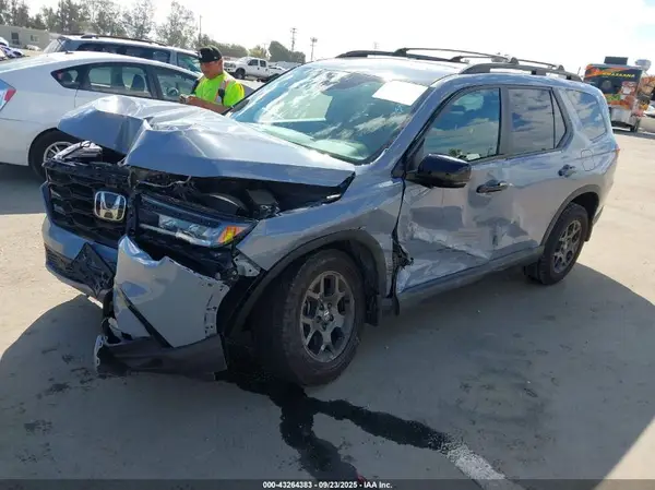 5FNYG1H65RB033247 2024 HONDA PILOT - Image 2