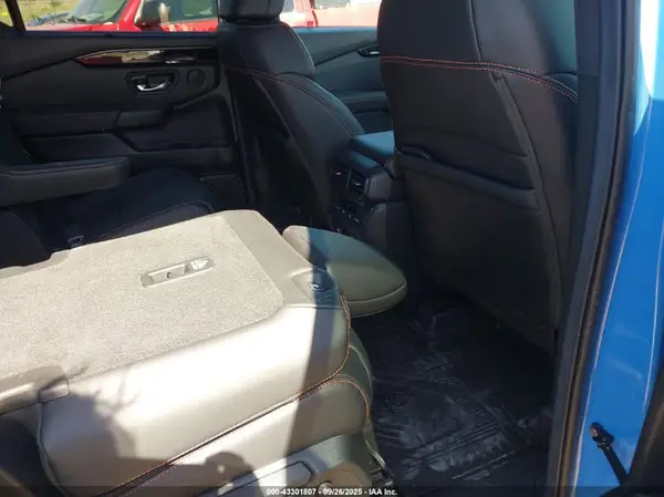 5FNYG1H65SB032394 2025 HONDA PILOT - Image 8