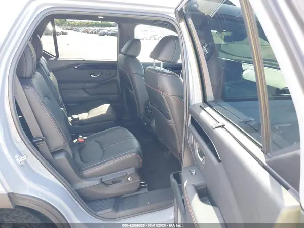 5FNYG1H66SB116286 2025 HONDA PILOT - Image 8