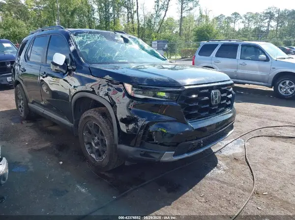 5FNYG1H67PB042092 2023 HONDA PILOT - Image 1