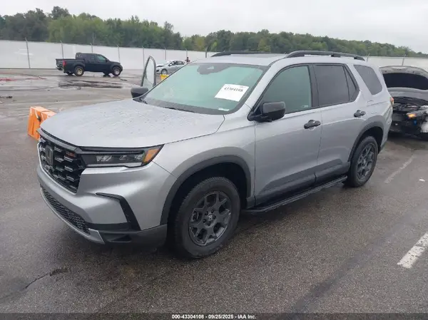 5FNYG1H67RB005949 2024 HONDA PILOT - Image 2