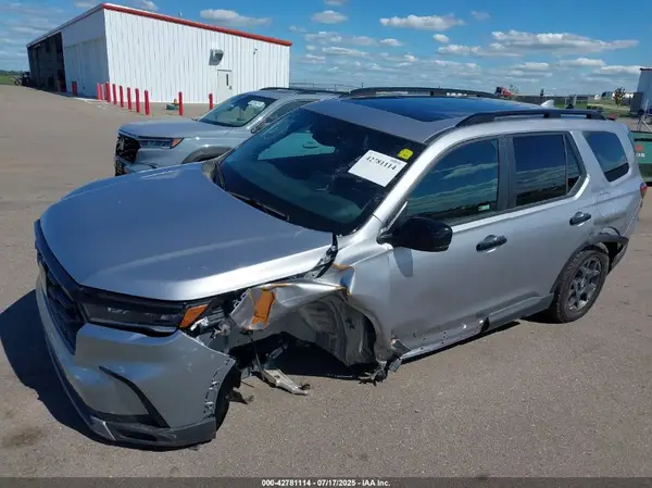 5FNYG1H67SB008498 2025 HONDA PILOT - Image 2