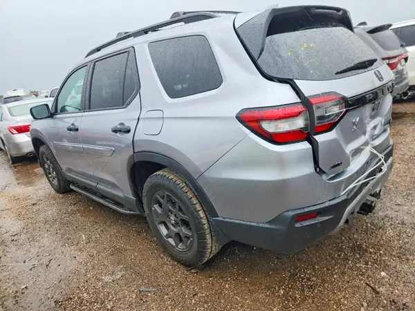 5FNYG1H68SB043518 2025 HONDA PILOT - Image 2