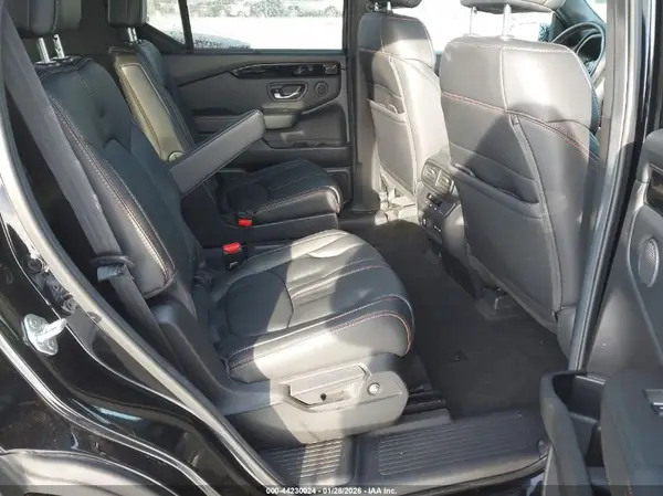 5FNYG1H69RB000428 2024 HONDA PILOT - Image 8
