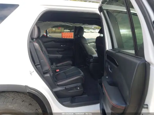 5FNYG1H69RB031629 2024 HONDA PILOT - Image 8