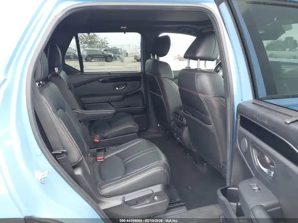 5FNYG1H69SB010043 2025 HONDA PILOT - Image 8