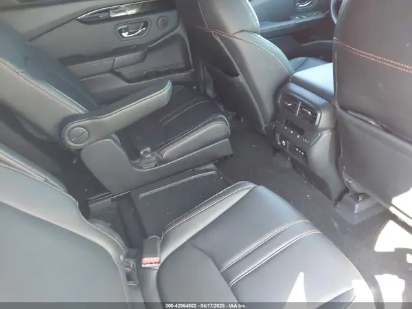 5FNYG1H69SB010463 2025 HONDA PILOT - Image 8