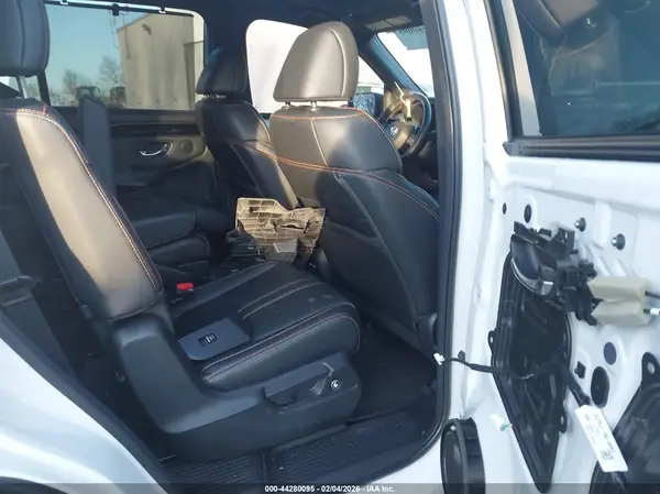 5FNYG1H6XPB016876 2023 HONDA PILOT - Image 8