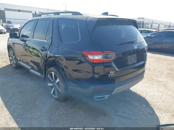 2024 HONDA PILOT IAAI lot 44652452 auction photo 3