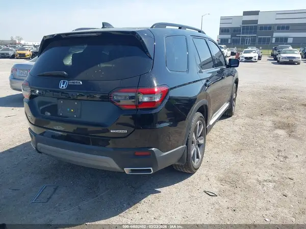2024 HONDA PILOT IAAI lot 44652452 auction photo 4