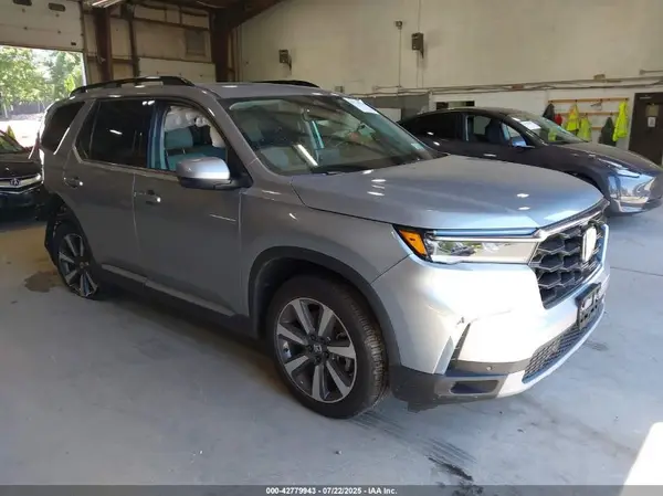 5FNYG1H70SB101842 2025 HONDA PILOT - Image 1