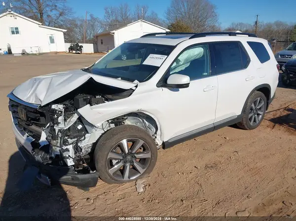 5FNYG1H73SB155121 2025 HONDA PILOT - Image 2