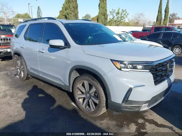 5FNYG1H74RB020112 2024 HONDA PILOT - Image 1