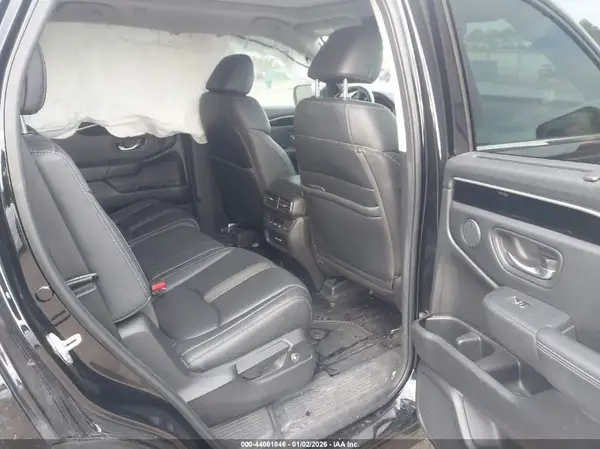 5FNYG1H75PB005566 2023 HONDA PILOT - Image 8