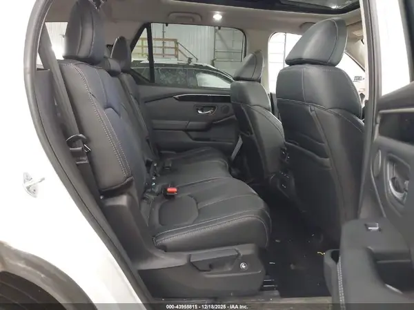 5FNYG1H75PB054251 2023 HONDA PILOT - Image 8