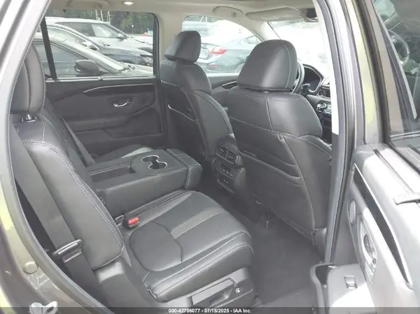 5FNYG1H75RB000628 2024 HONDA PILOT - Image 8