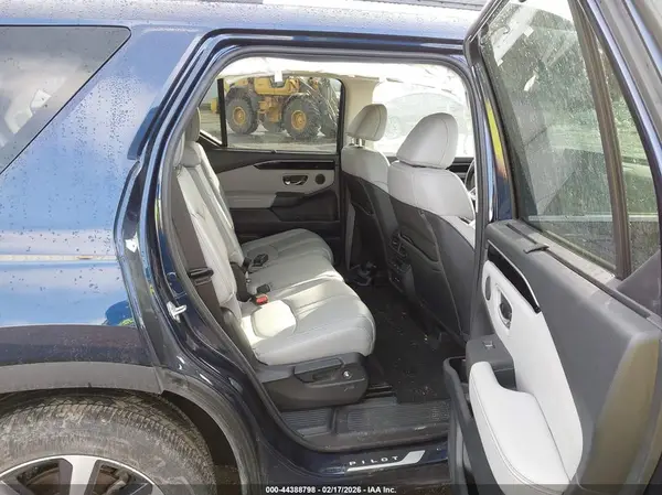 5FNYG1H75RB010642 2024 HONDA PILOT - Image 8