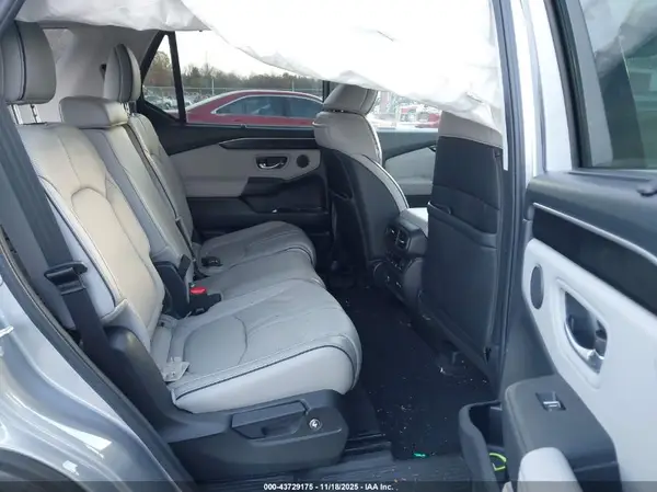 5FNYG1H82PB014475 2023 HONDA PILOT - Image 8