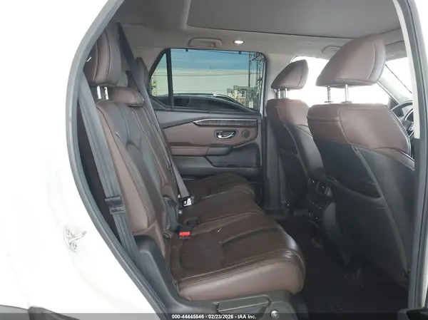 5FNYG1H82SB027655 2025 HONDA PILOT - Image 8