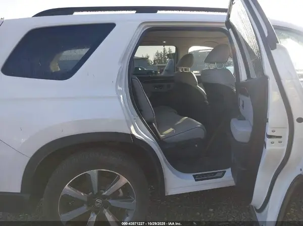 5FNYG1H85RB033170 2024 HONDA PILOT - Image 8
