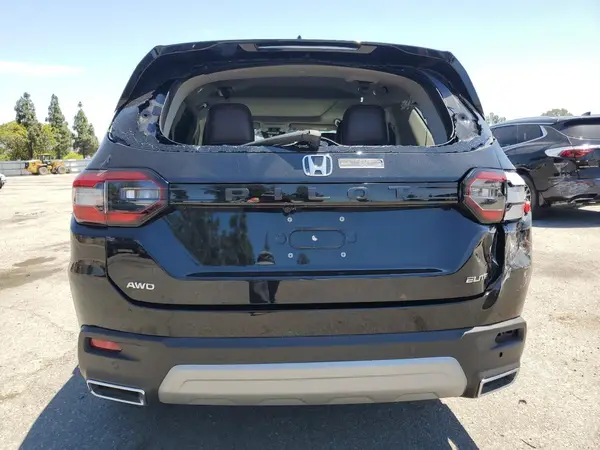2024 HONDA PILOT auction photo 6