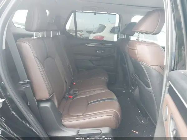 5FNYG1H86PB037337 2023 HONDA PILOT - Image 8
