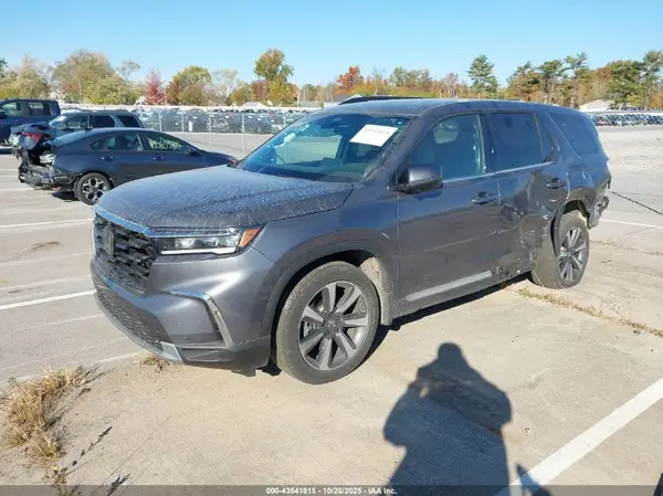 5FNYG1H86SB007683 2025 HONDA PILOT - Image 2