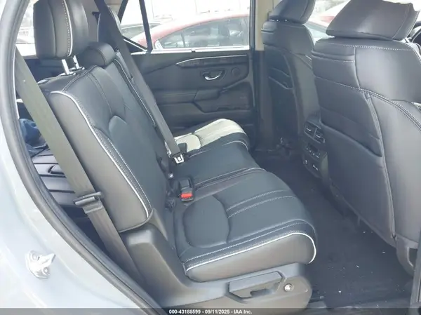5FNYG1H87PB028307 2023 HONDA PILOT - Image 8