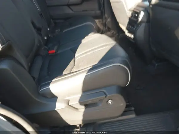 5FNYG1H88PB001276 2023 HONDA PILOT - Image 8