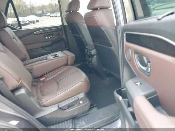 5FNYG1H89PB035825 2023 HONDA PILOT - Image 8