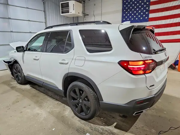 5FNYG1H94SB131234 2025 HONDA PILOT - Image 2