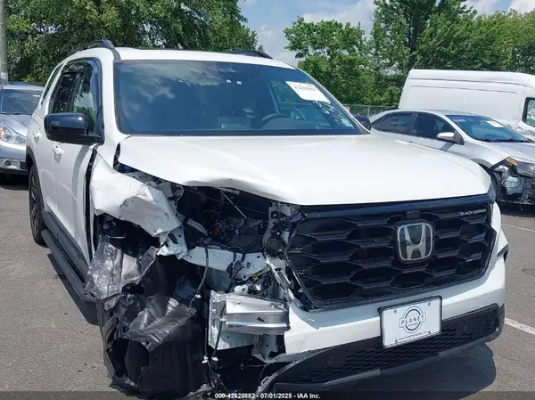 5FNYG1H95SB136510 2025 HONDA PILOT - Image 1