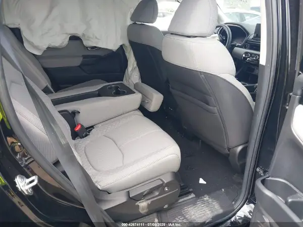 5FNYG2H21PB009625 2023 HONDA PILOT - Image 8