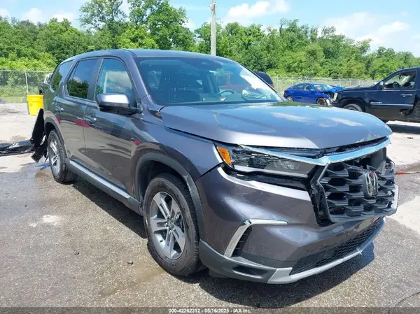 5FNYG2H43SB010172 2025 HONDA PILOT - Image 1