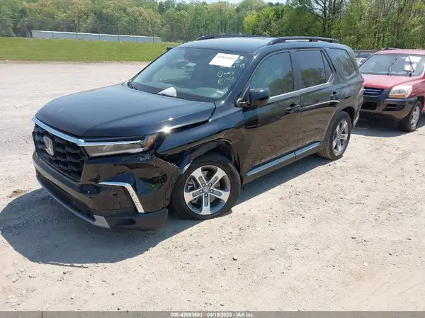 5FNYG2H43SB023987 2025 HONDA PILOT - Image 2