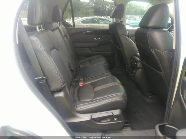5FNYG2H44PB004243 2023 HONDA PILOT - Image 8
