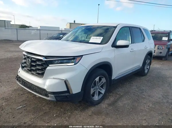 5FNYG2H44SB028373 2025 HONDA PILOT - Image 2