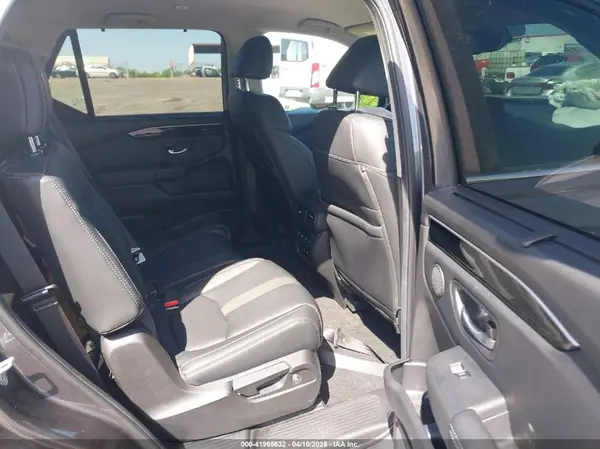 5FNYG2H46SB008366 2025 HONDA PILOT - Image 8