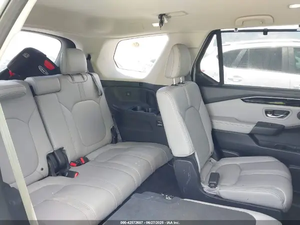5FNYG2H48PB008022 2023 HONDA PILOT - Image 8