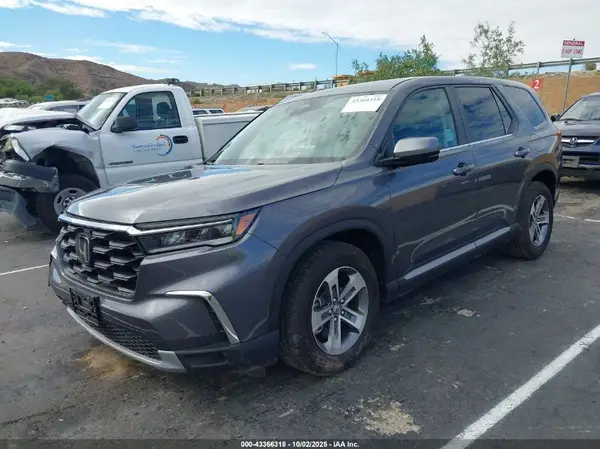 5FNYG2H49SB018194 2025 HONDA PILOT - Image 2