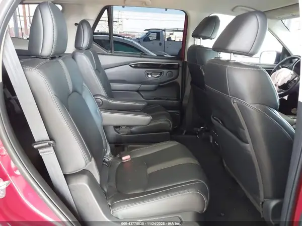 5FNYG2H50PB015572 2023 HONDA PILOT - Image 8
