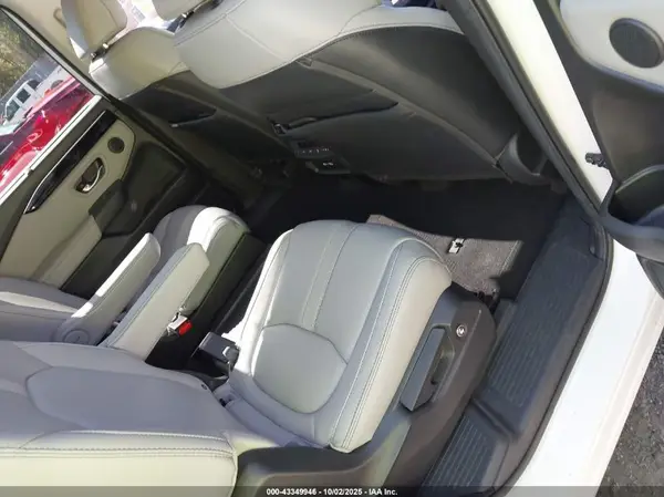 5FNYG2H53PB008907 2023 HONDA PILOT - Image 8